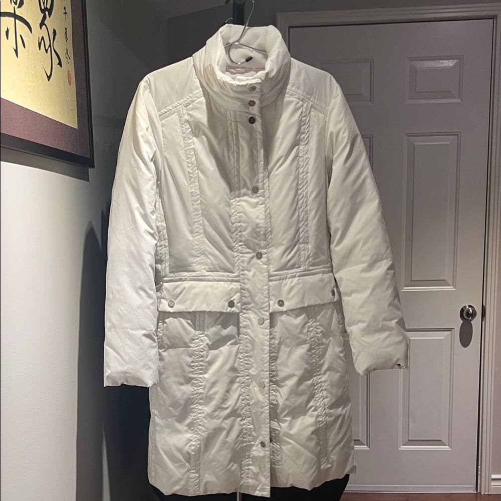 Tommy Hilfiger Women's White Jacket (filling: down and feather)